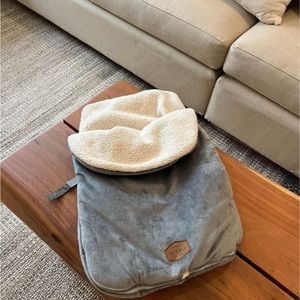 Bundle me jjcole car seat insert